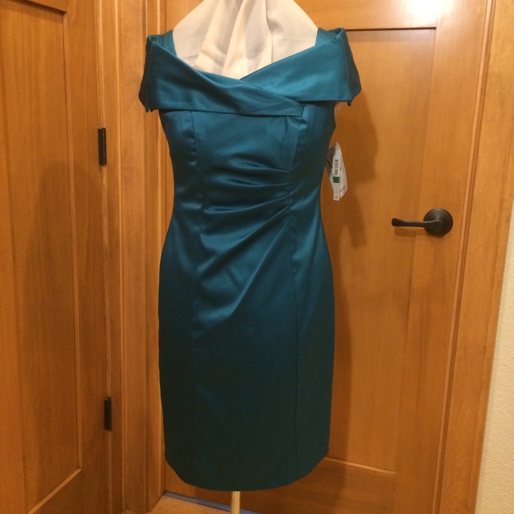 NW Collections Green Satin Sheath Dress  L
